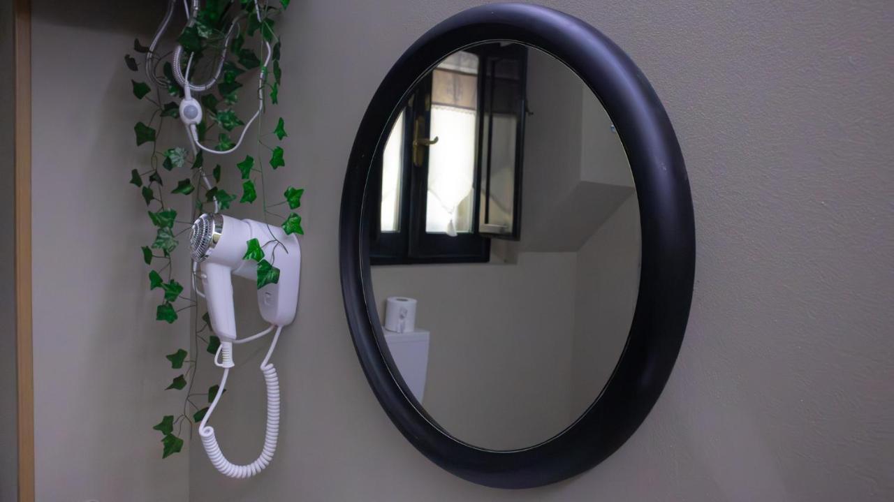 Don Pes Travel Rooms Sassari Dış mekan fotoğraf